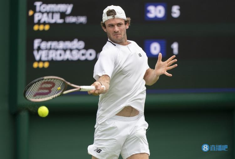 现出极高的 现出极高的